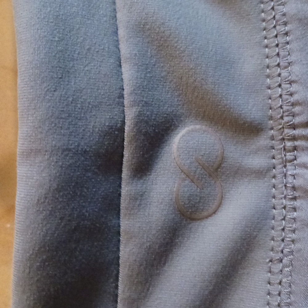 Calia Shorts - Picture 3 of 8